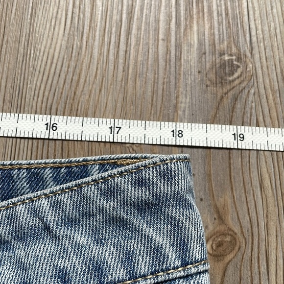 KUT from the Kloth Brea Jean Skirt Style KK23501 Light Wash Front slit Size 14 - Picture 6 of 11